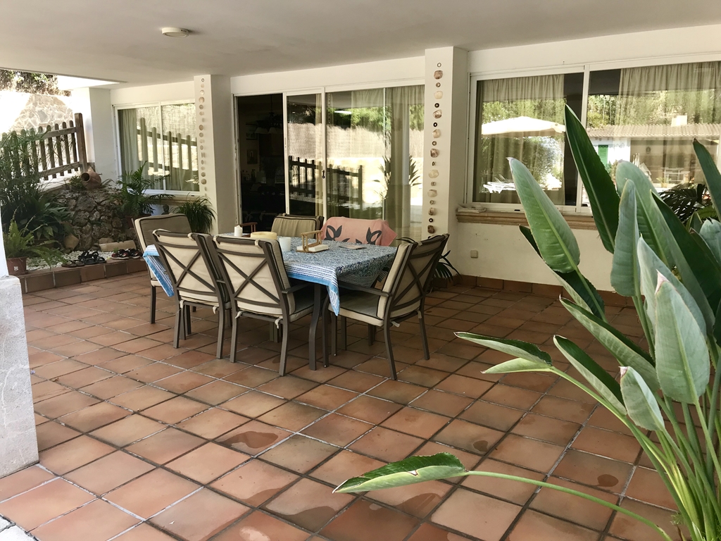 3112 Mediterrane Doppelhaushälfte mit Swimmingpool in Costa de la Calma Properties Bendinat