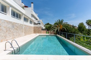 13 Community pool area b(1)