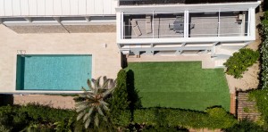 14 Dron terraza+jardin+piscina(1)